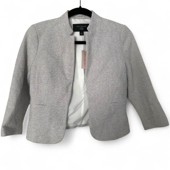 Ann Taylor Factory Jackets & Blazers - 🆕 (2P) ANN TAYLOR FACTORY SILVER/BLACK BLAZER